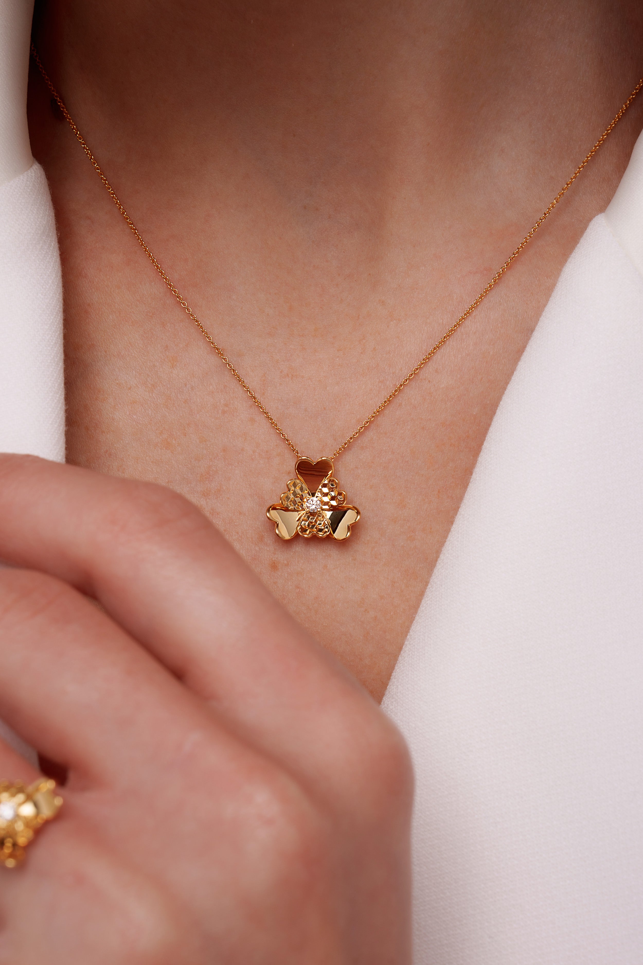 The Superbloom Necklace | 18k Yellow Gold & Diamond