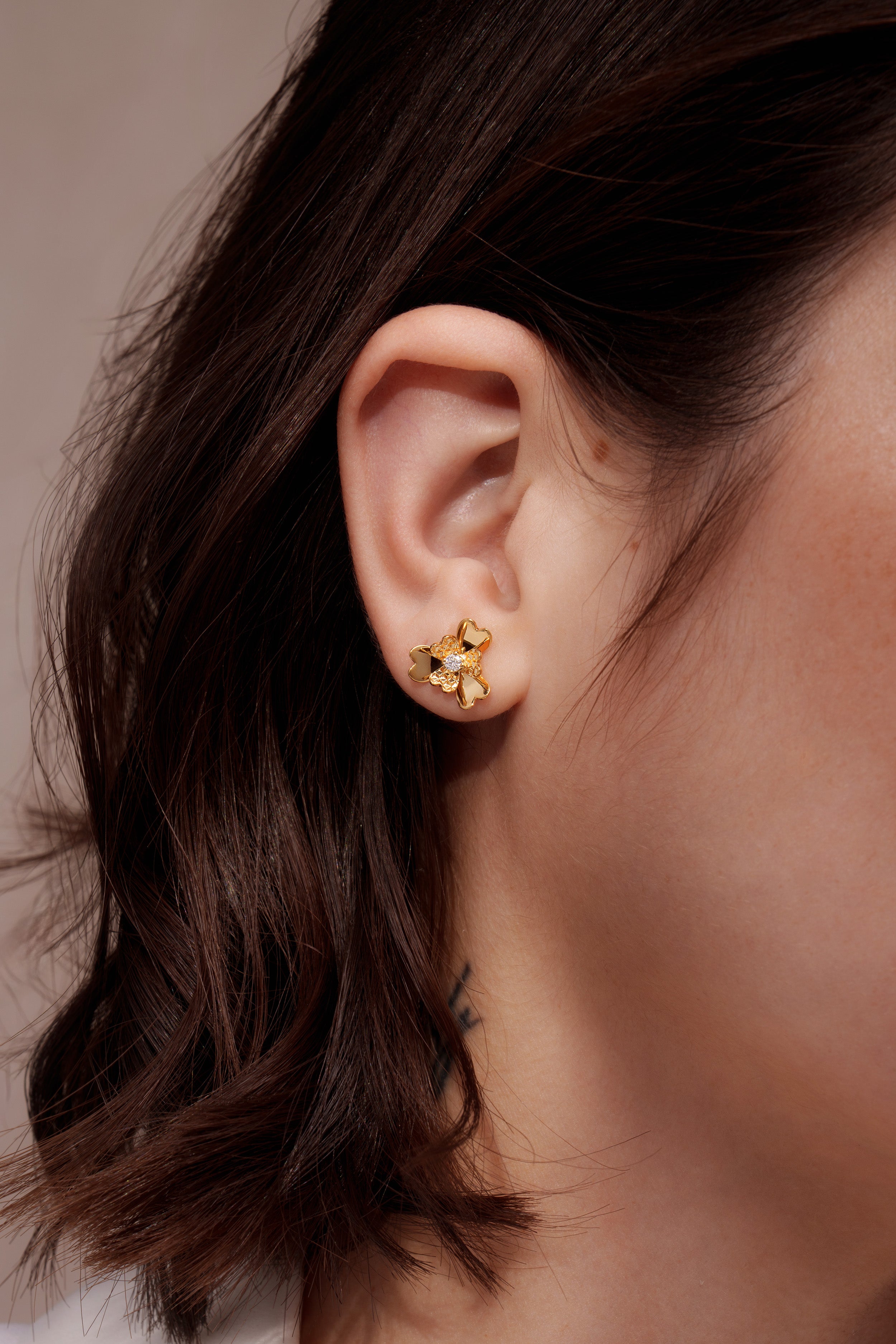 The Superbloom Earrings | 18k Yellow Gold & Diamond