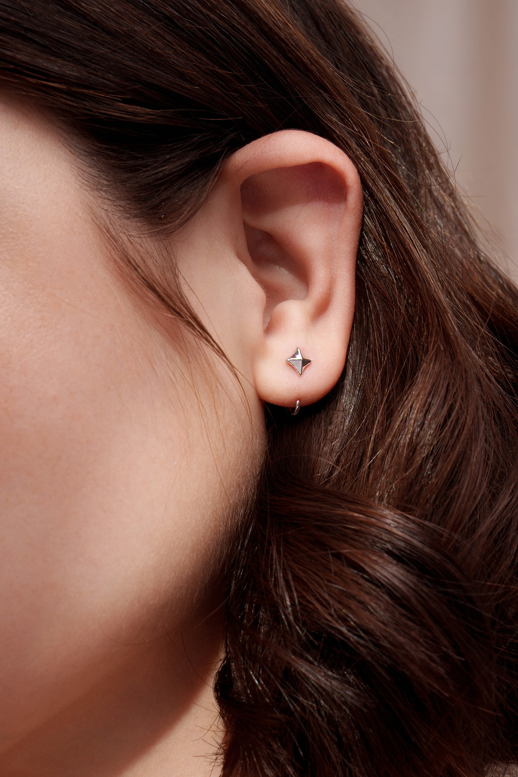 The Free Spirit Earrings | 18k White Gold