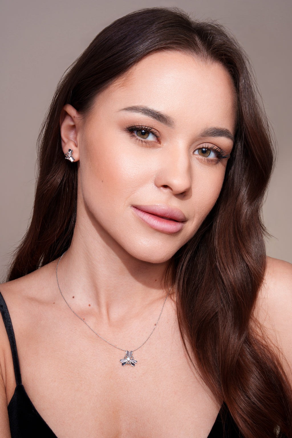 The Wild Heart Earrings | 18k White Gold & Diamond