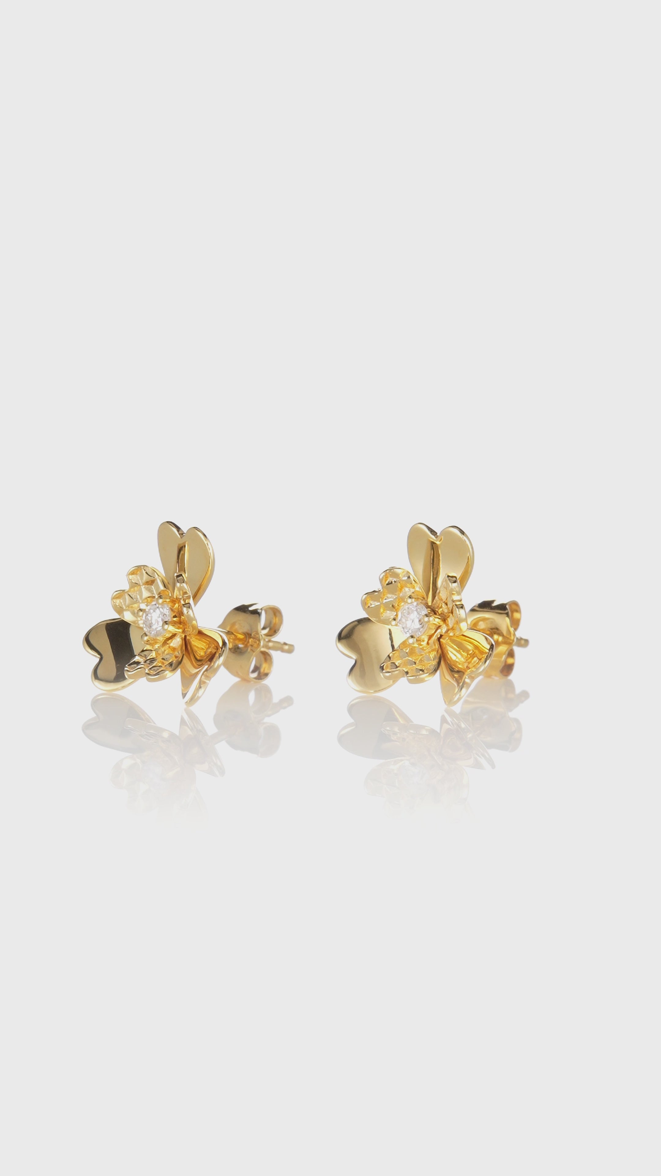The Superbloom Earrings | 18k Yellow Gold & Diamond